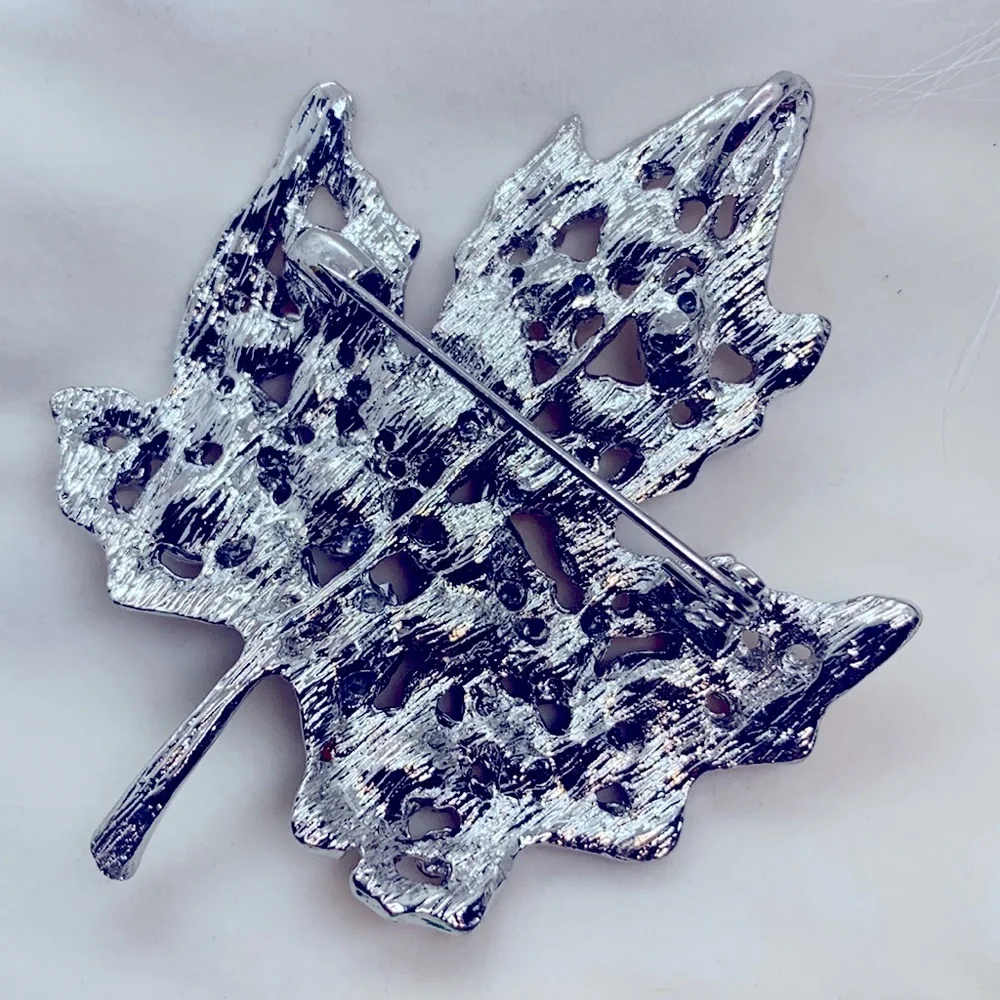 Maple Rhinestone Leaves Brooch - Picture 2 of 3